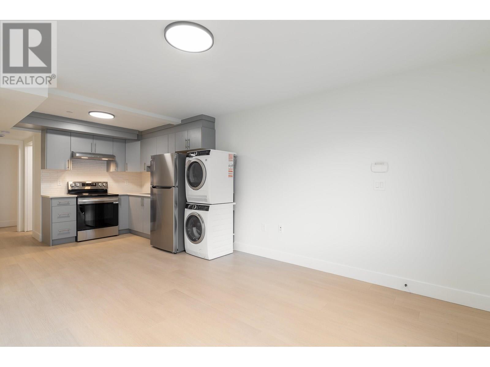9361 WEDGEMOUNT PLATEAU DRIVE, Whistler