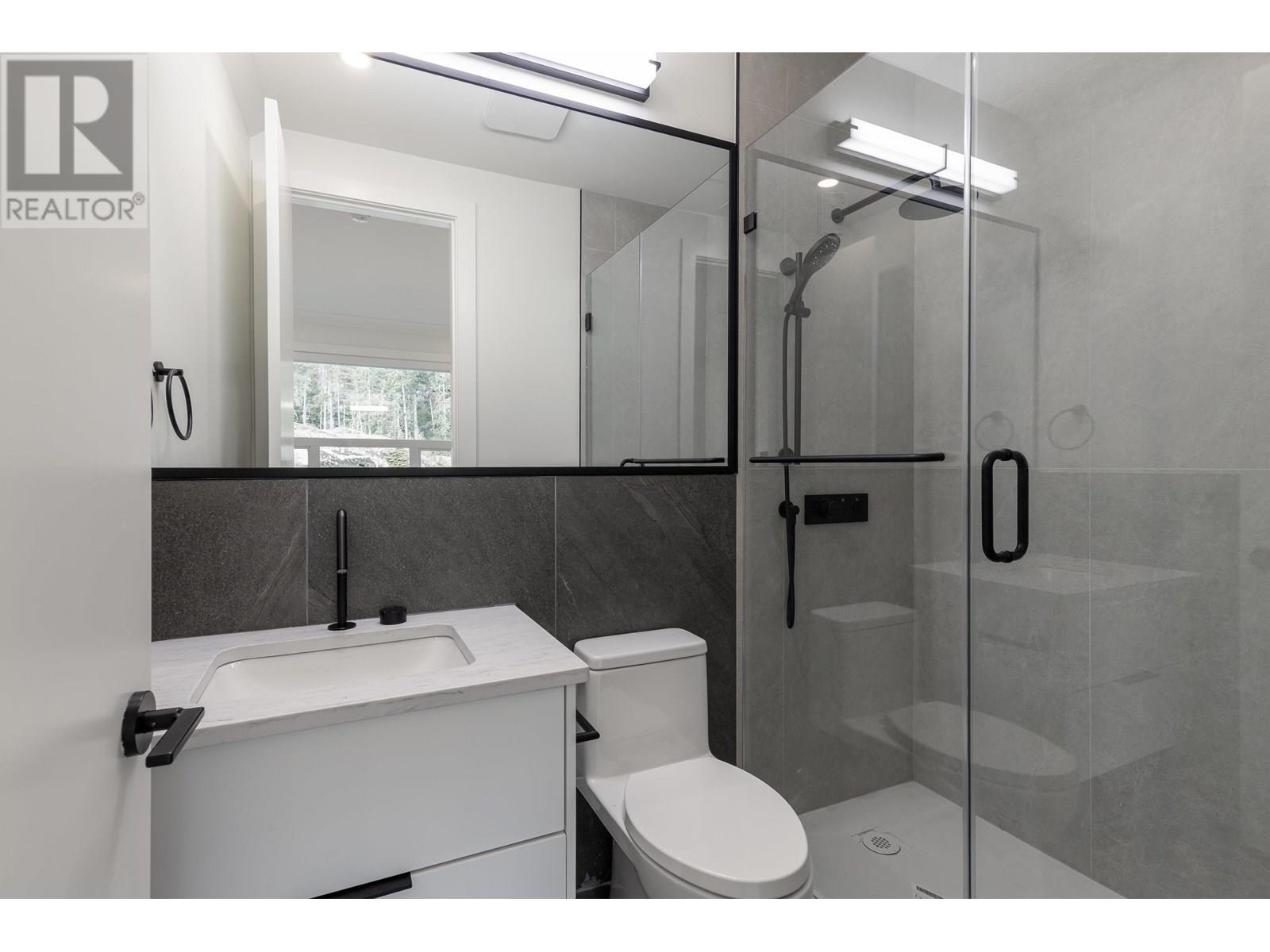 9361 WEDGEMOUNT PLATEAU DRIVE, Whistler