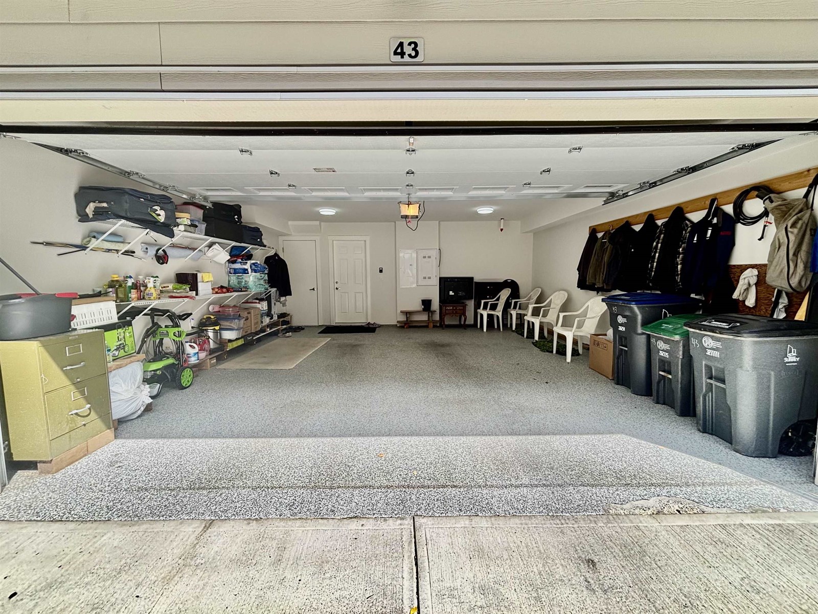 Photo 10 of 43 13898 64 Avenue, Surrey BC