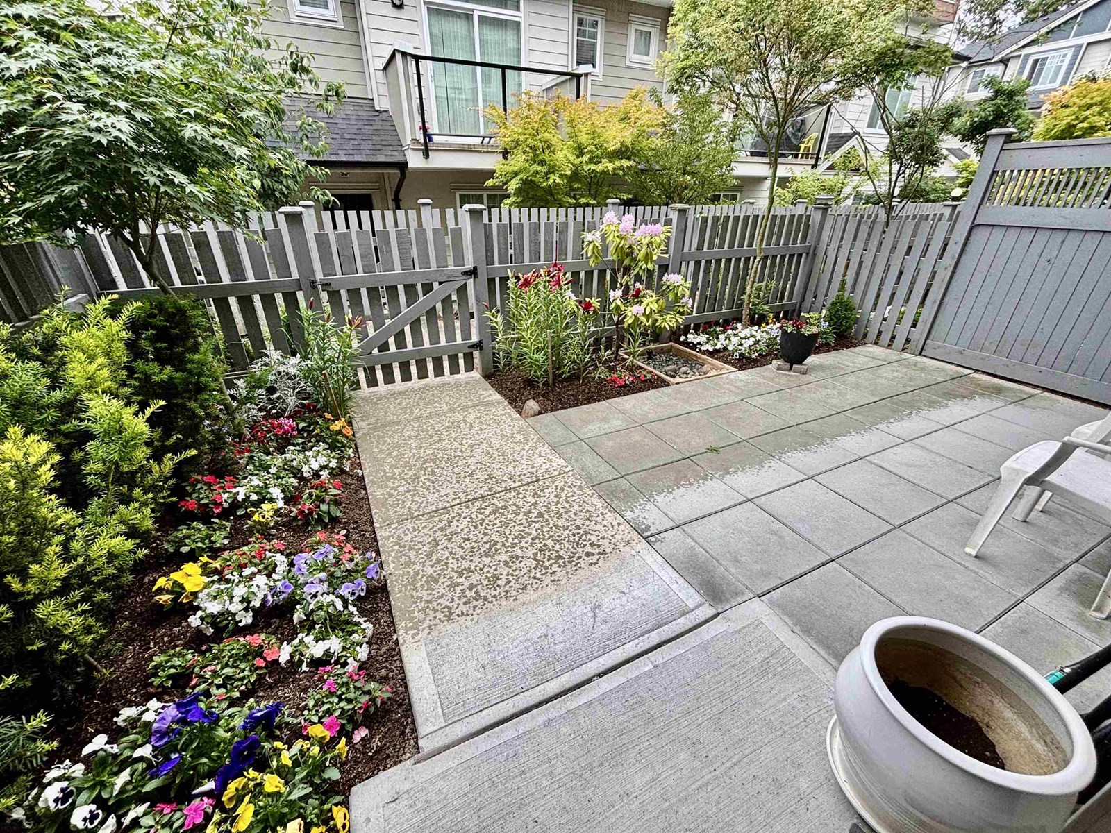 Photo 5 of 43 13898 64 Avenue, Surrey BC