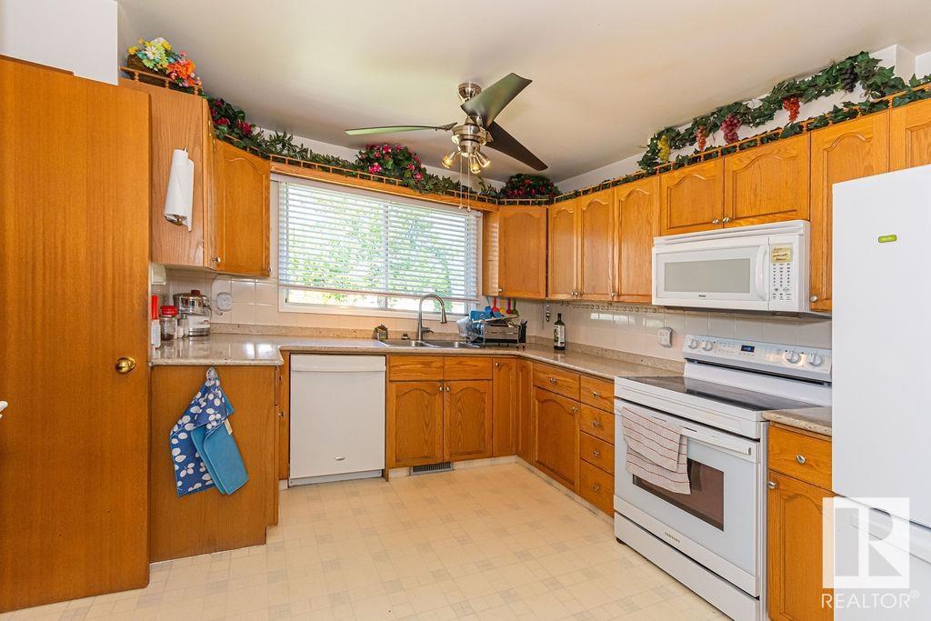 Photo 19 of 14224 78 St Nw, Edmonton AB