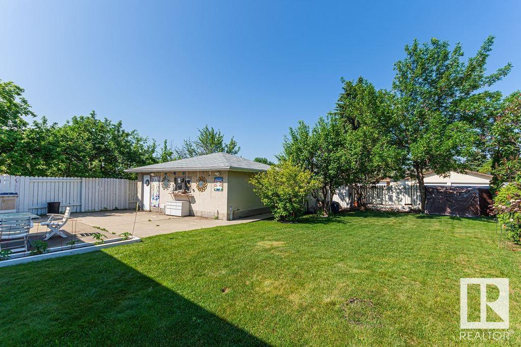 Photo 6 of 14224 78 St Nw, Edmonton AB