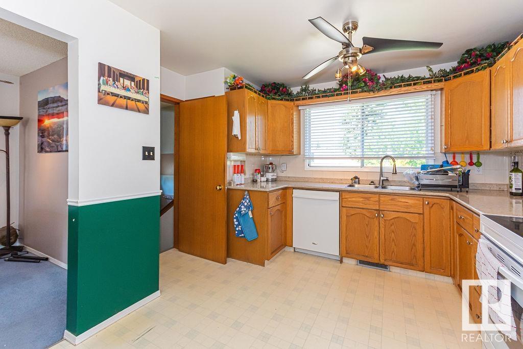 Photo 20 of 14224 78 St Nw, Edmonton AB