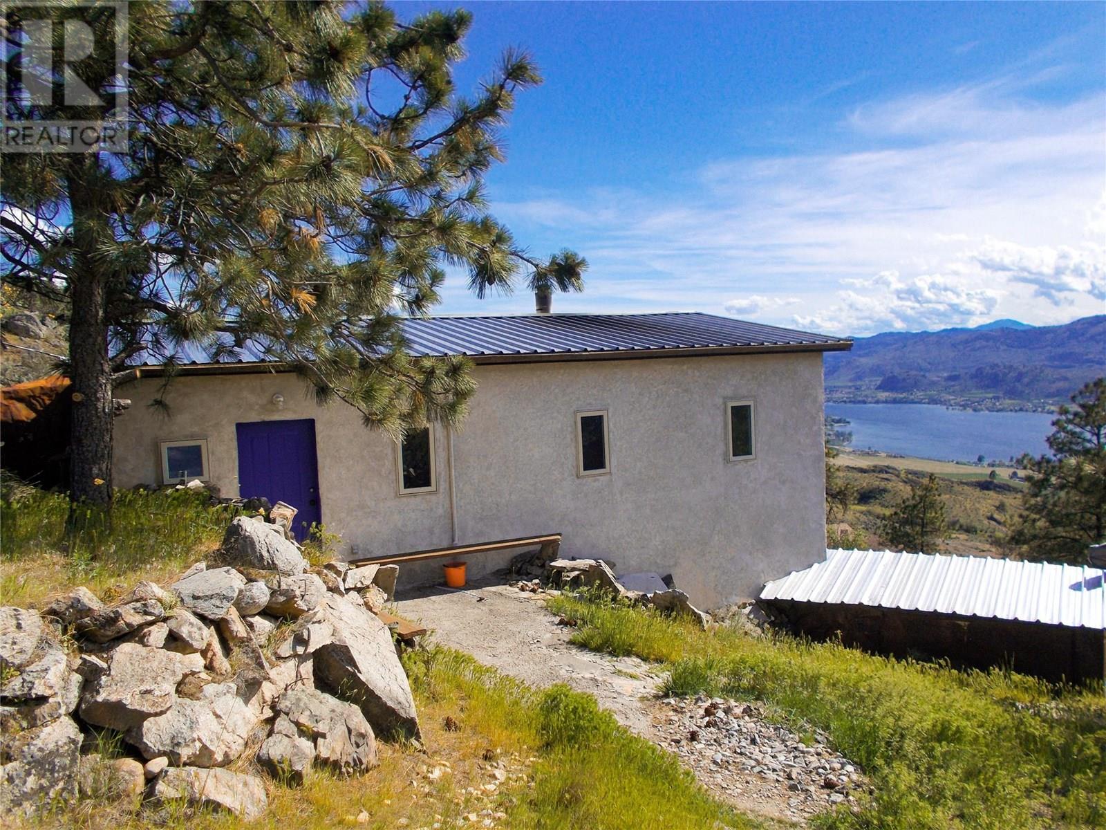 1345 3 Highway, Osoyoos