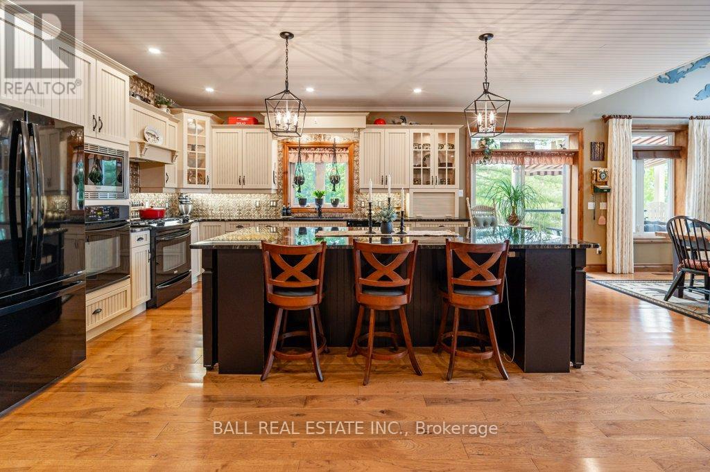 Photo 13 of 32 Shadowood Lane, North Kawartha ON