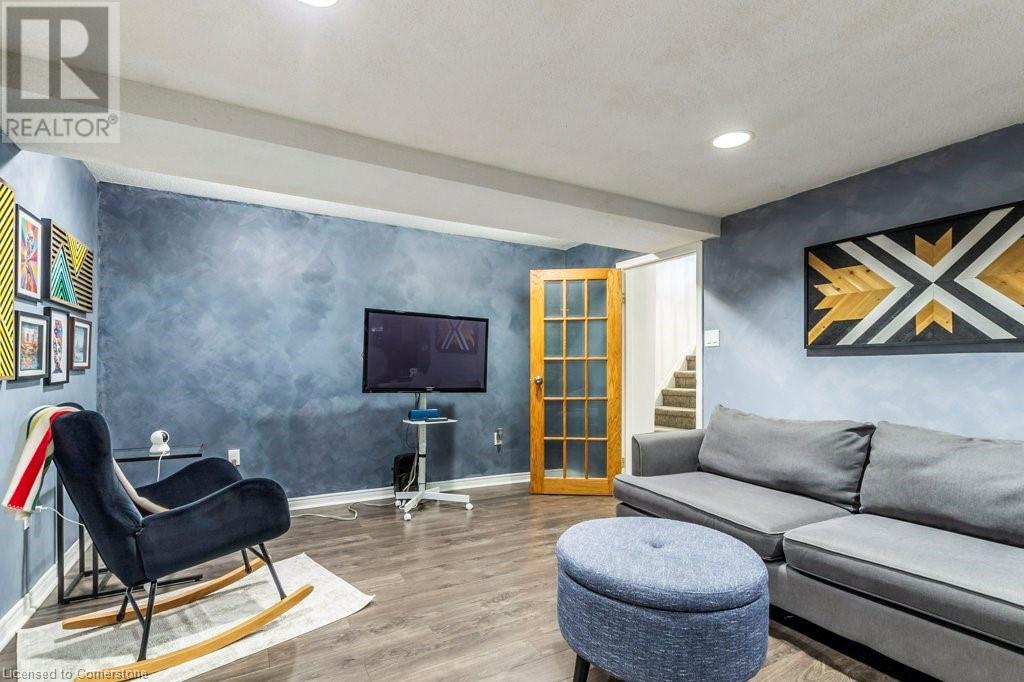 Photo 5 of 26 Moss Boulevard Unit 77, Hamilton ON