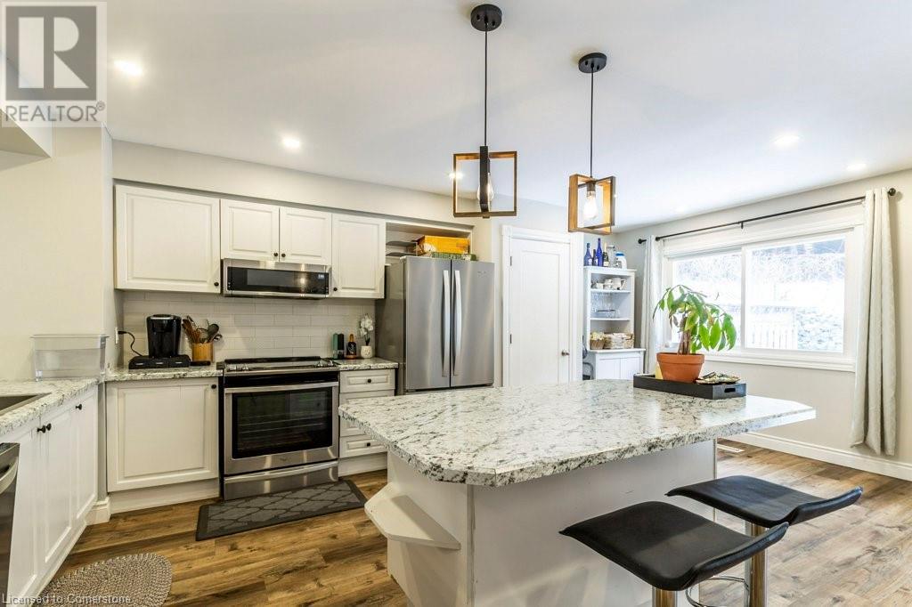 Photo 8 of 26 Moss Boulevard Unit 77, Hamilton ON