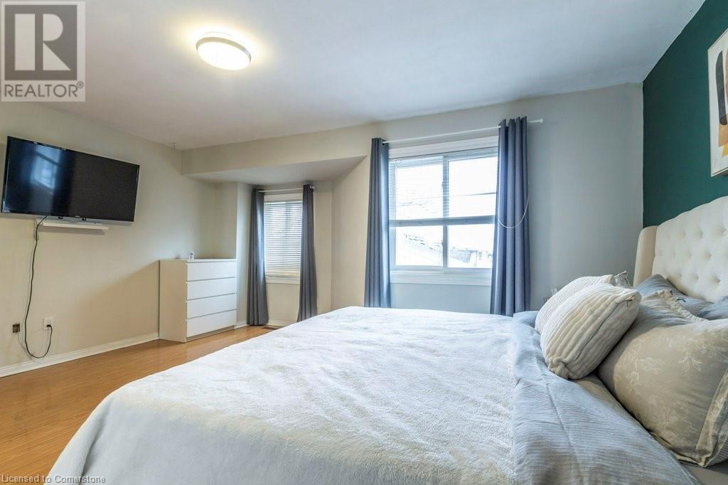 Photo 7 of 26 Moss Boulevard Unit 77, Hamilton ON