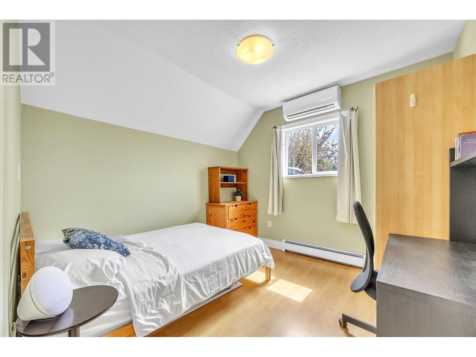 Photo 26 of 1016 E Pender Street, Vancouver BC