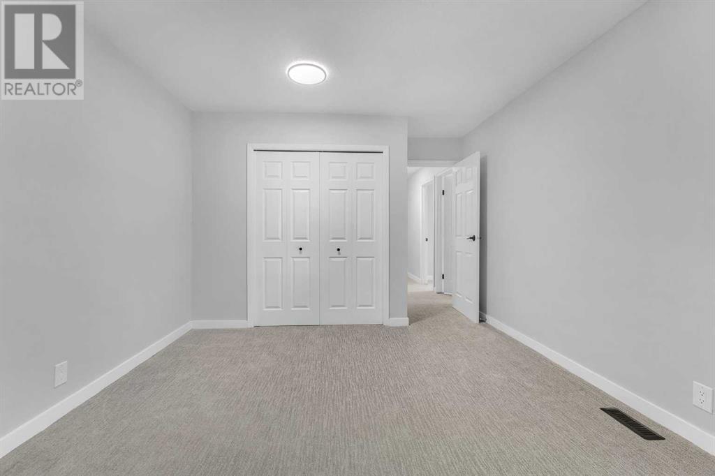 Single Family House for Sale in    Street NE Pineridge Calgary 