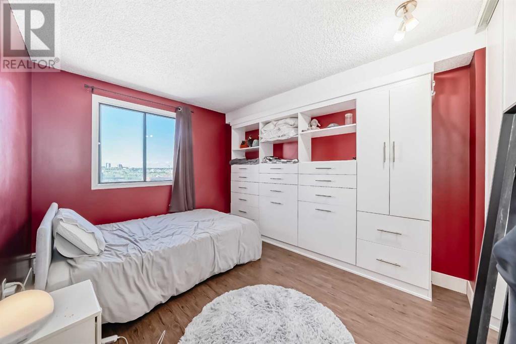 Single Family House for Sale in    Avenue SW Beltline Calgary 