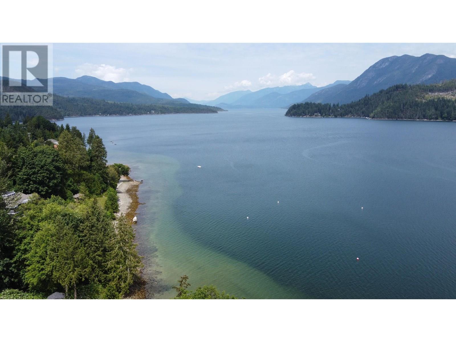 6340 N GALE AVENUE, Sechelt