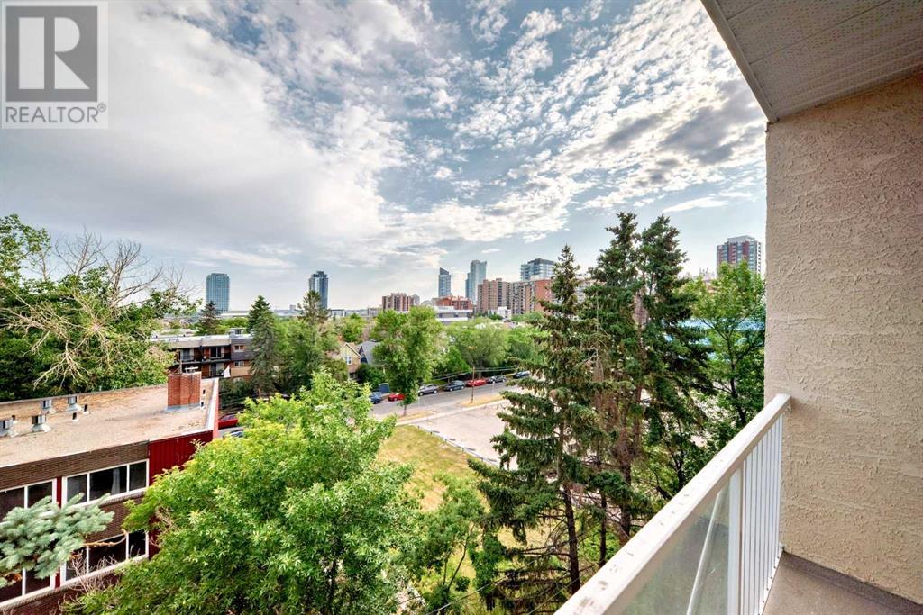 Single Family House for Sale in    Avenue SW Sunalta Calgary 
