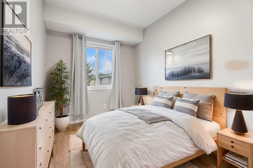 Single Family House for Sale in   Dalton Drive NW Dalhousie Calgary 