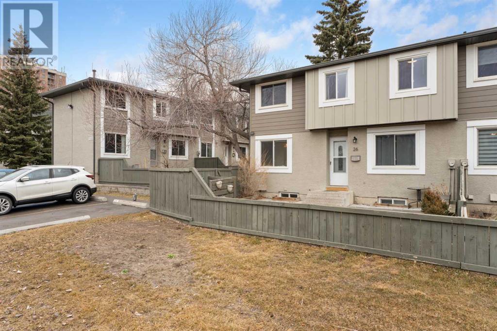 Single Family House for Sale in   Dalton Drive NW Dalhousie Calgary 
