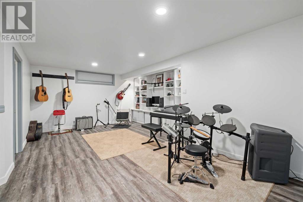 Single Family House Bungalow for Sale in  Southwood Drive SE Southview Calgary 