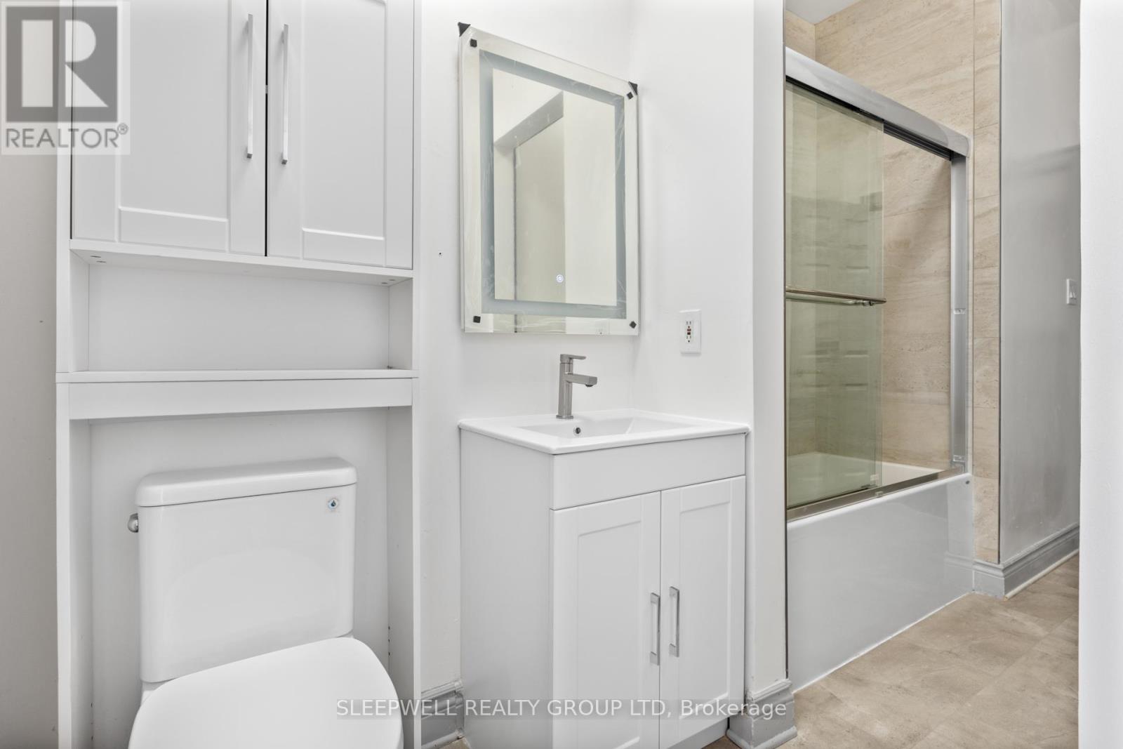 Photo 8 of 455 457 Somerset Street W, Ottawa ON