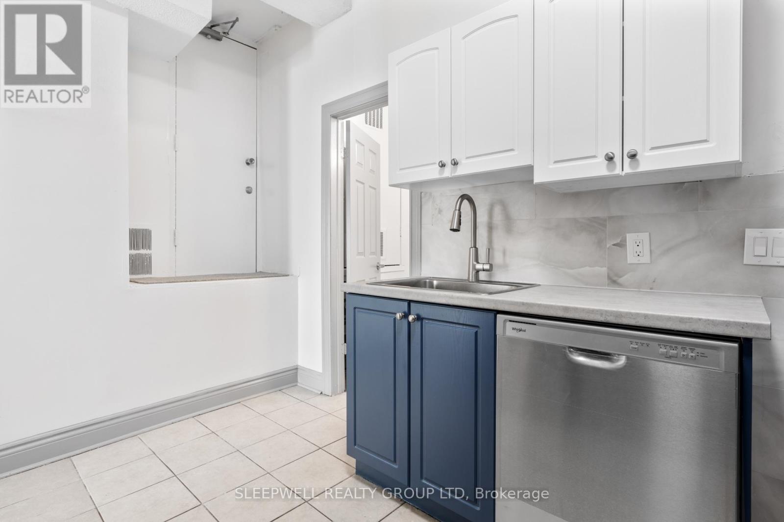 Photo 32 of 455 457 Somerset Street W, Ottawa ON