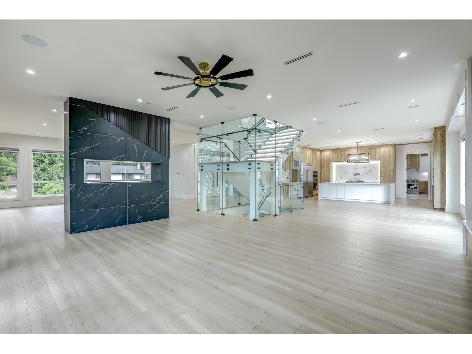 Photo 7 of 11525 140 Street, Surrey BC
