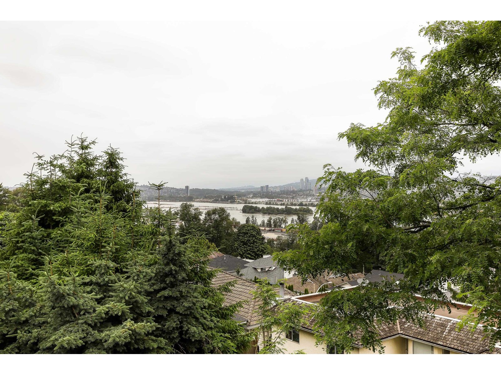 Photo 36 of 11525 140 Street, Surrey BC