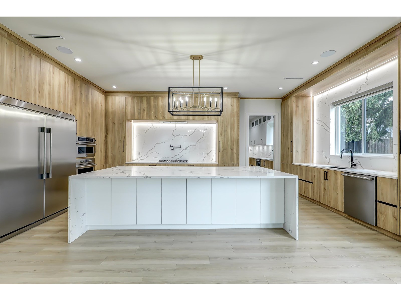 Photo 11 of 11525 140 Street, Surrey BC