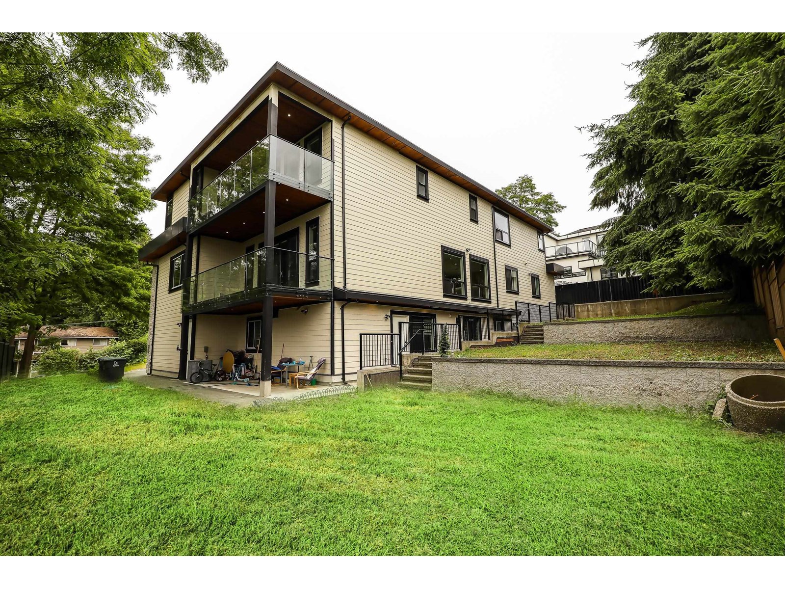 Photo 39 of 11525 140 Street, Surrey BC