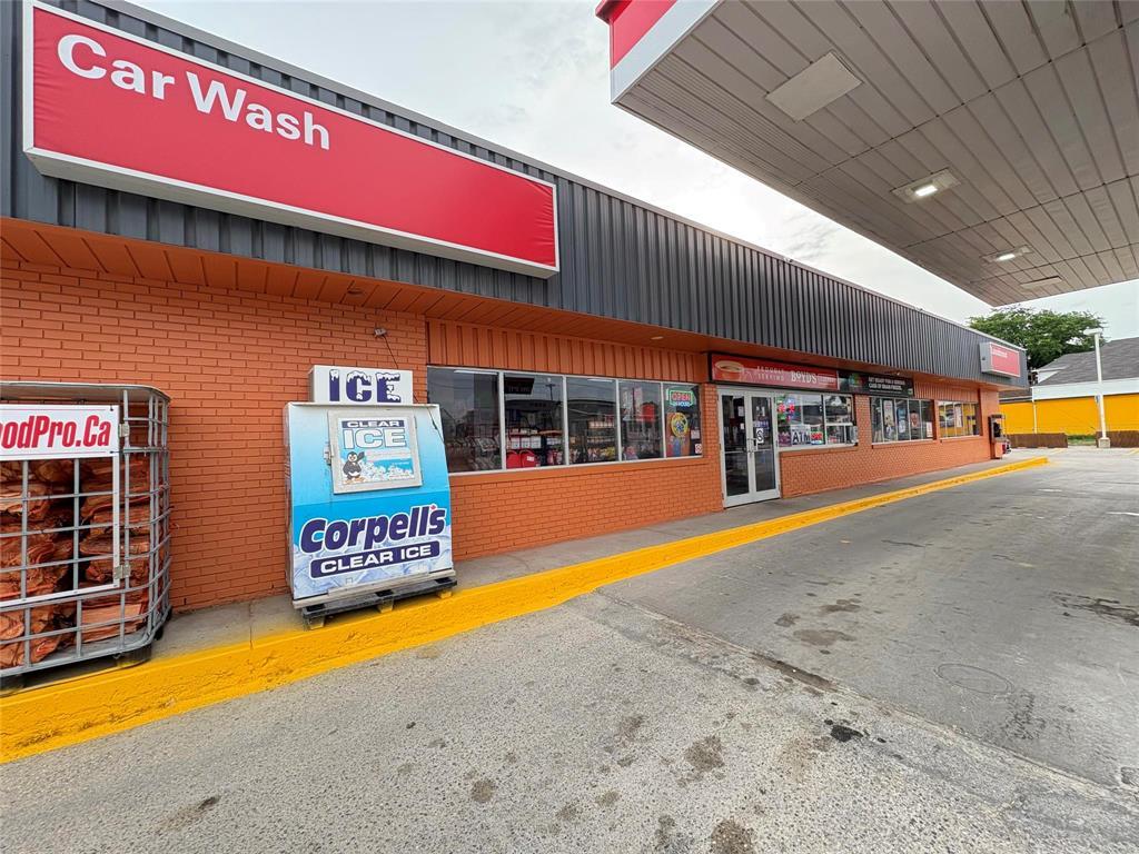 Photo 30 of 1539 Logan Avenue, Winnipeg MB
