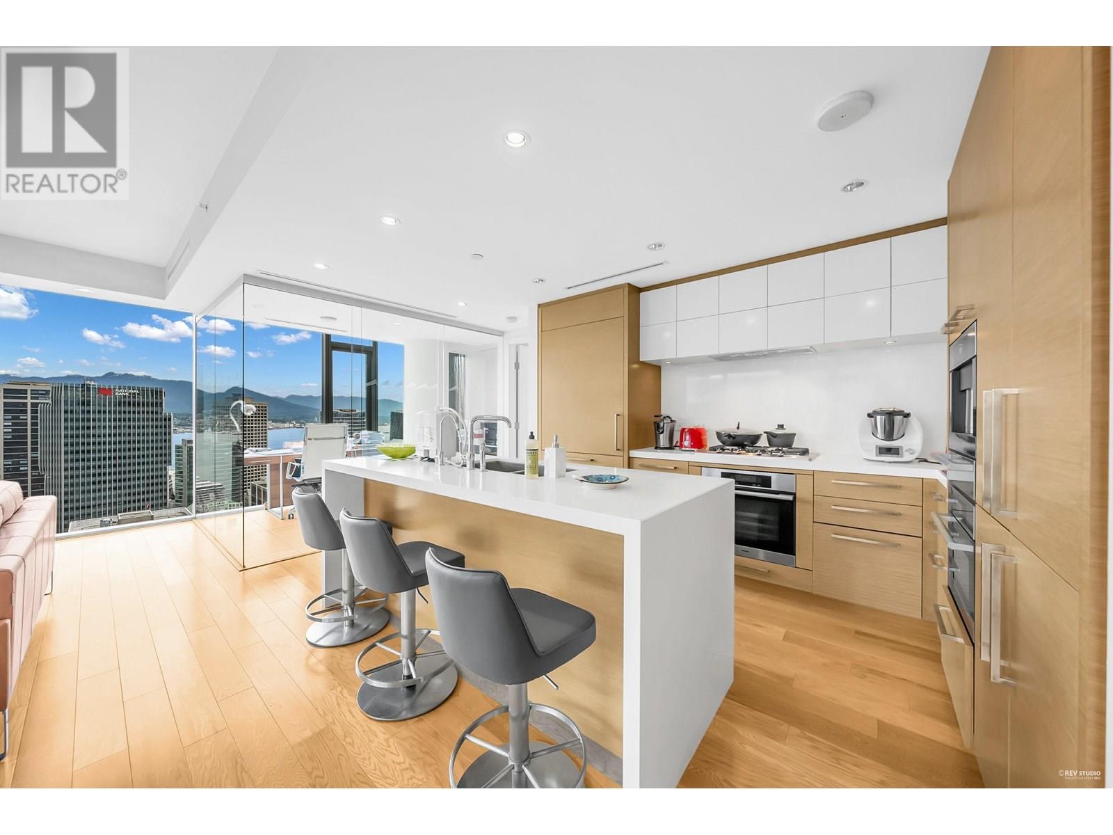 3002 667 HOWE STREET, Vancouver