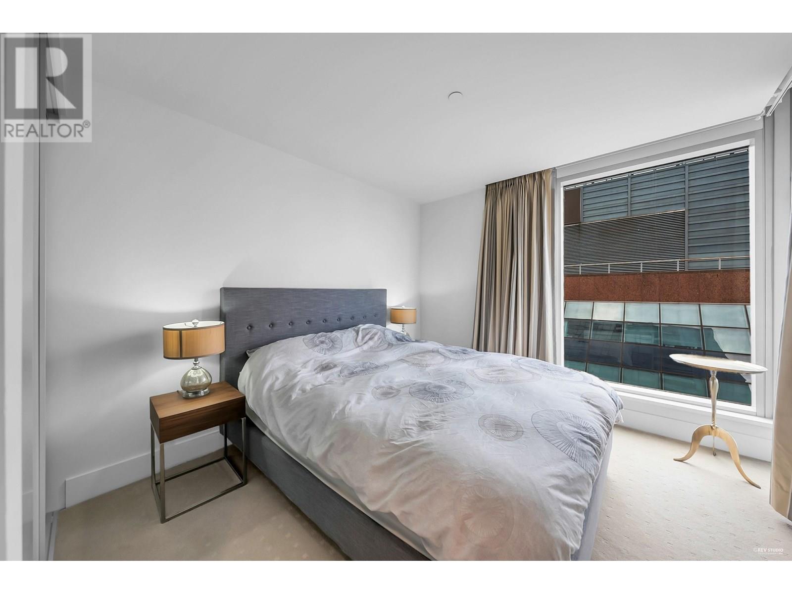 3002 667 HOWE STREET, Vancouver