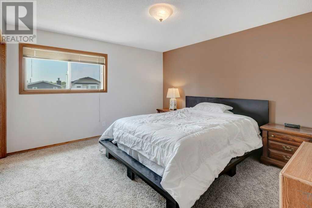 Single Family House for Sale in  Riverbend Drive SE Riverbend Calgary 