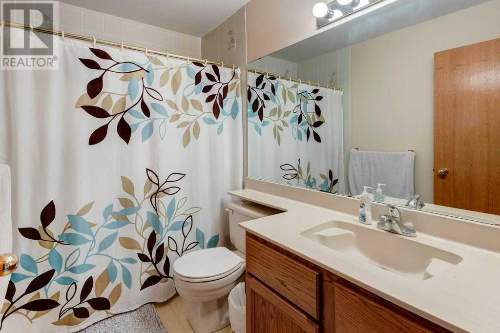 Single Family House for Sale in  Riverbend Drive SE Riverbend Calgary 
