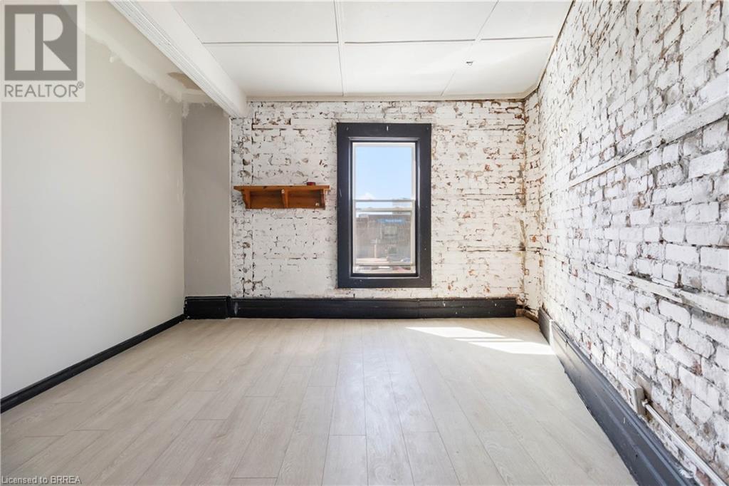 Photo 28 of 14 Dalhousie Street, Brantford ON