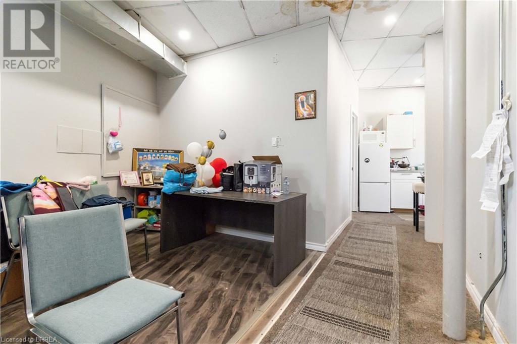 Photo 21 of 14 Dalhousie Street, Brantford ON