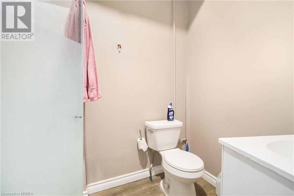 Photo 8 of 14 Dalhousie Street, Brantford ON