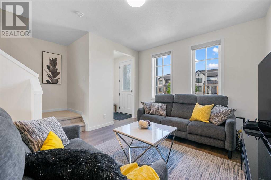 Single Family House for Sale in  Rangeview Drive SE Rangeview Calgary 