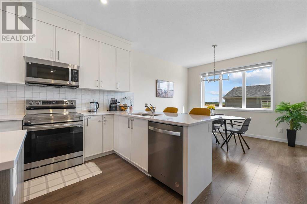 Single Family House for Sale in  Rangeview Drive SE Rangeview Calgary 