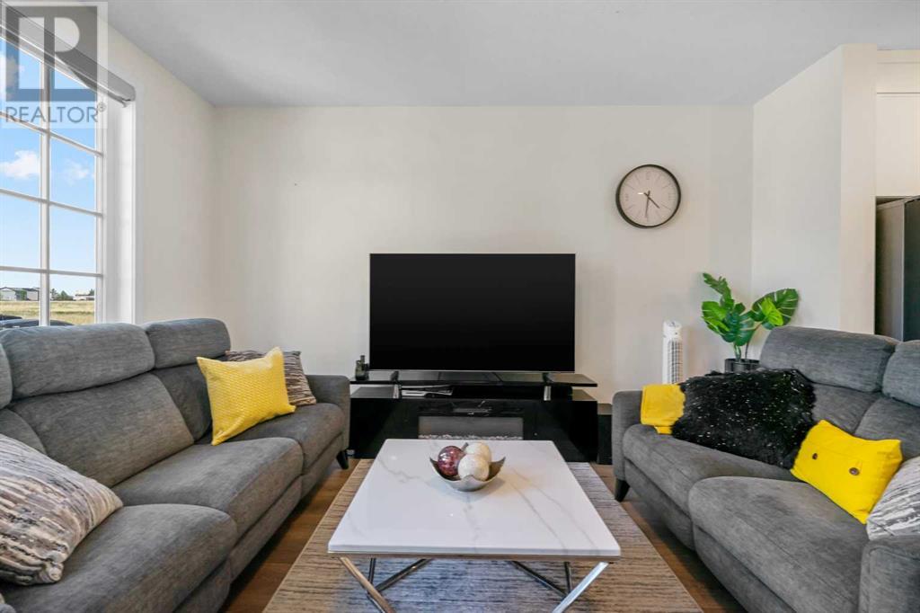 Single Family House for Sale in  Rangeview Drive SE Rangeview Calgary 