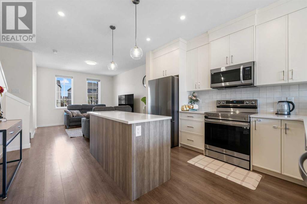 Single Family House for Sale in  Rangeview Drive SE Rangeview Calgary 