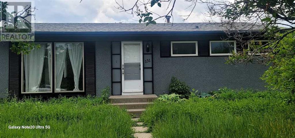 Single Family House Bungalow for Sale in  Foritana Road SE Forest Heights Calgary 