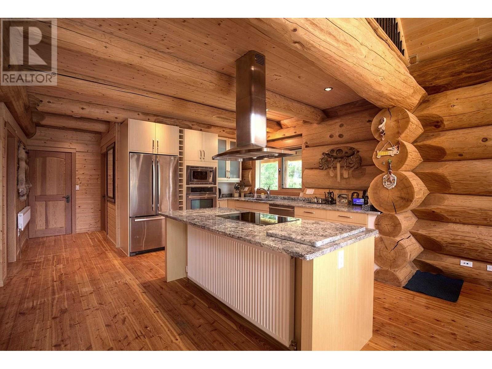 6256 LEAMONT PLACE, Horsefly