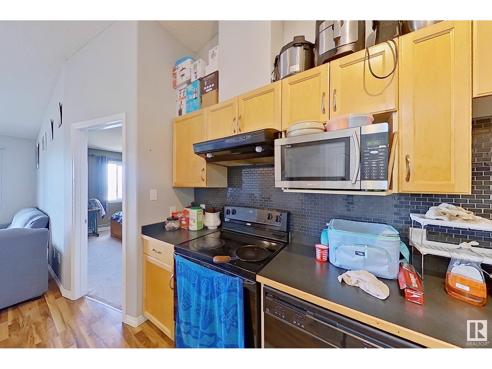 Photo 16 of 418 3425 19 St Nw, Edmonton AB