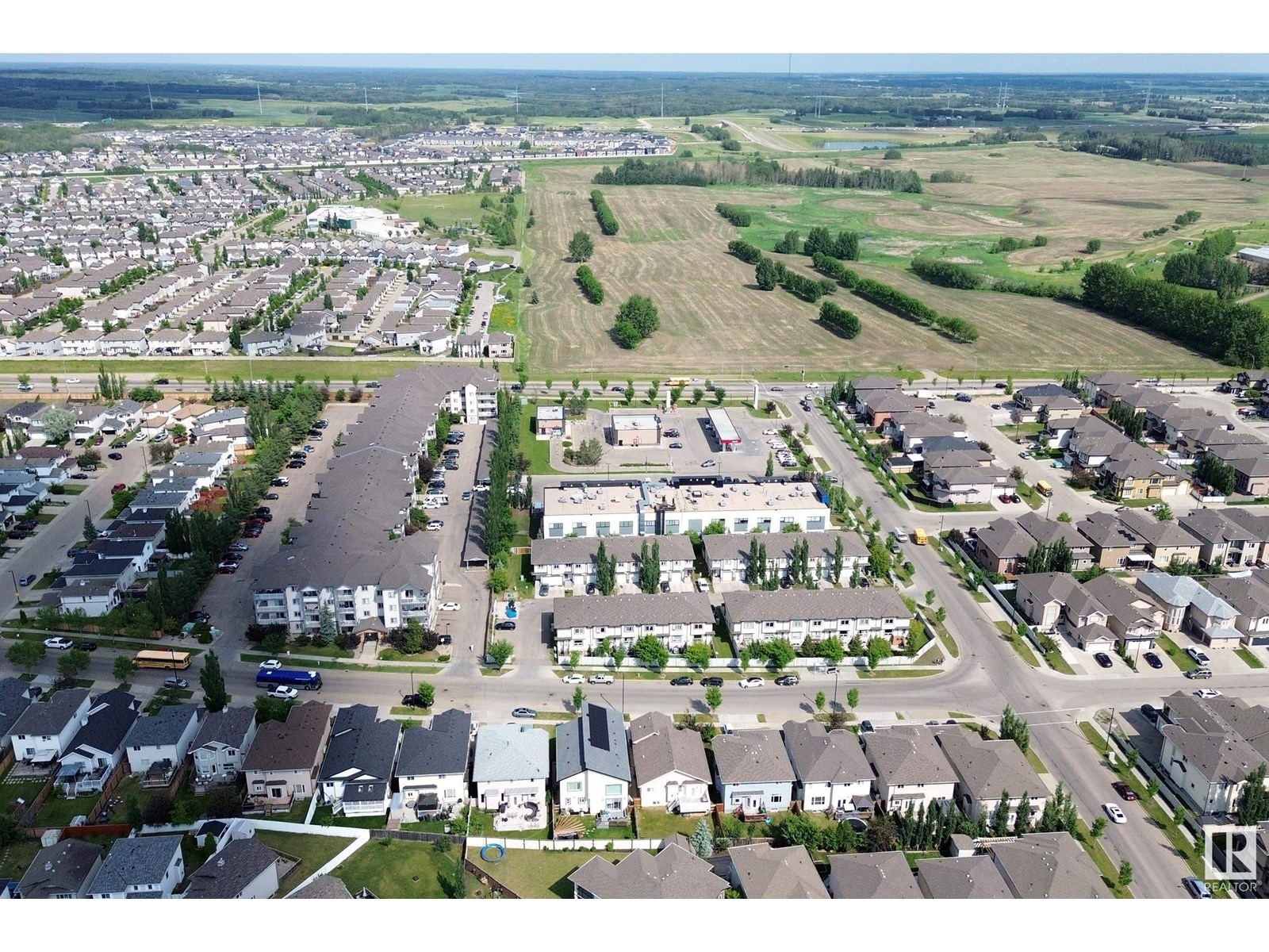 Photo 2 of 418 3425 19 St Nw, Edmonton AB