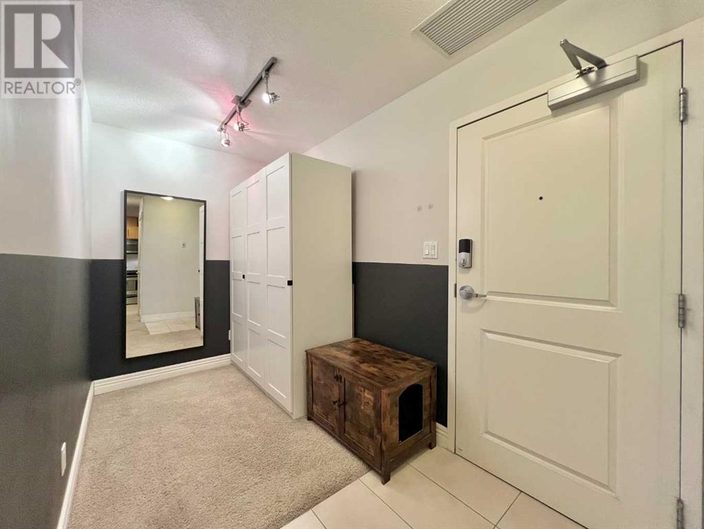 2201, 55 Spruce Place SW Photo 5 - Calgary Real Estate