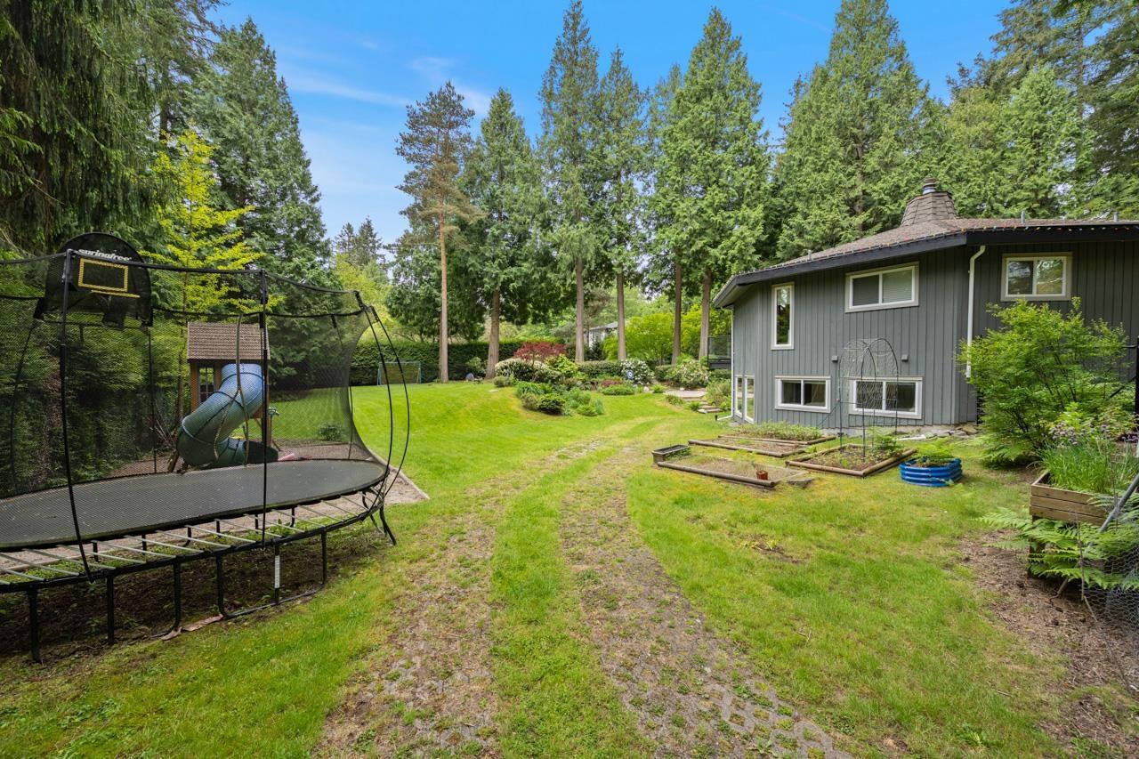13538 20 AVENUE, Surrey real estate listing R3003635