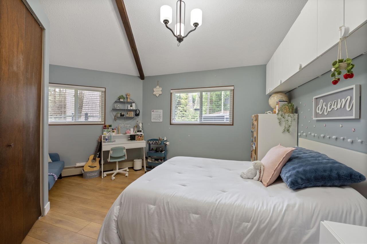 13538 20 AVENUE, Surrey real estate listing R3003635