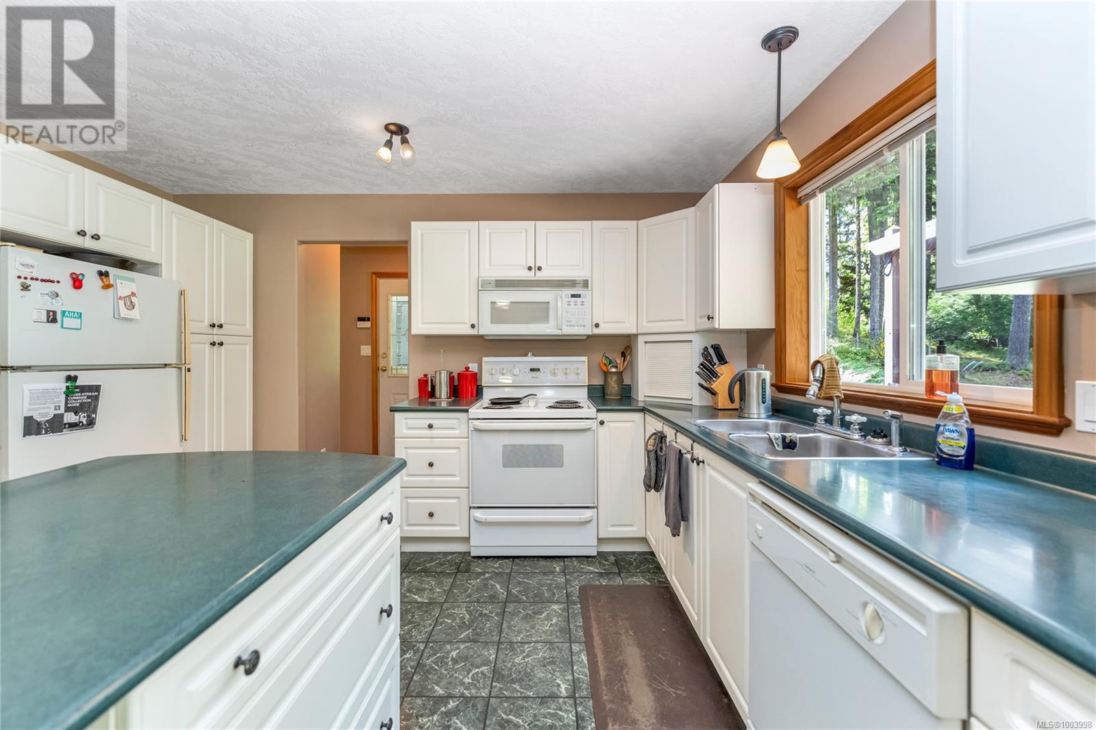 1850 Lakewood Rd, Shawnigan Lake