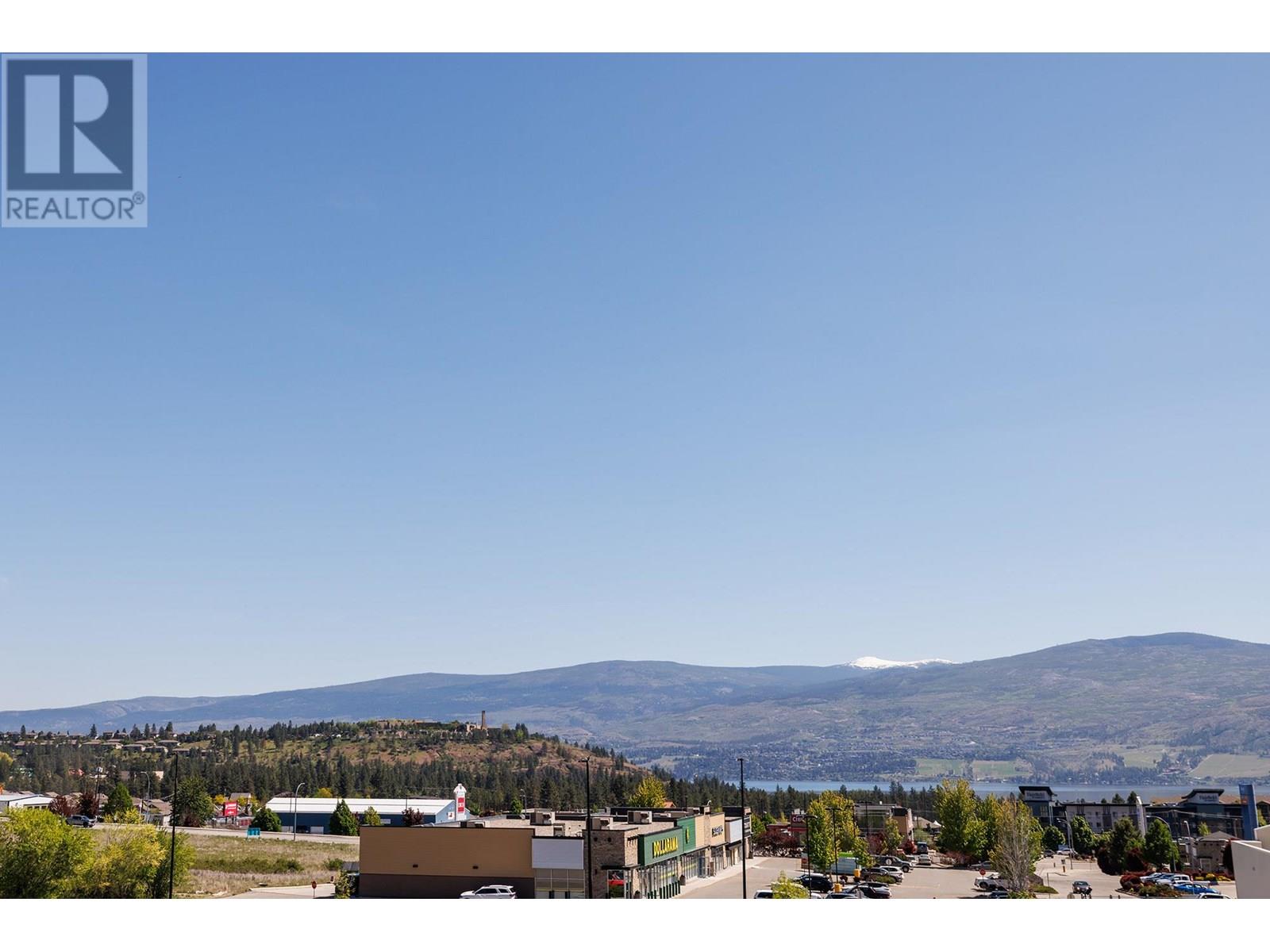  2359 Hawks Boulevard, West Kelowna