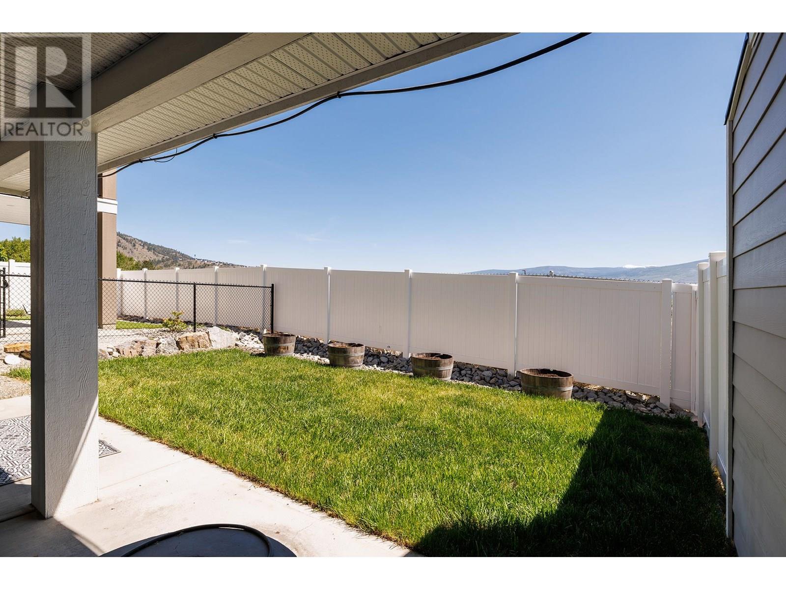  2359 Hawks Boulevard, West Kelowna