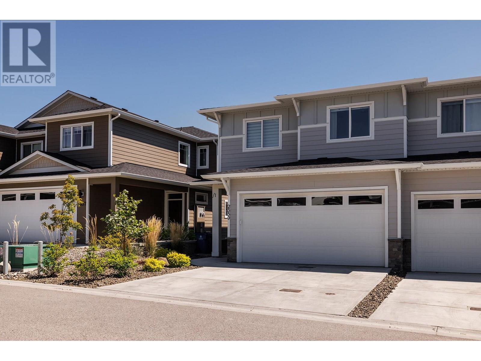  2359 Hawks Boulevard, West Kelowna