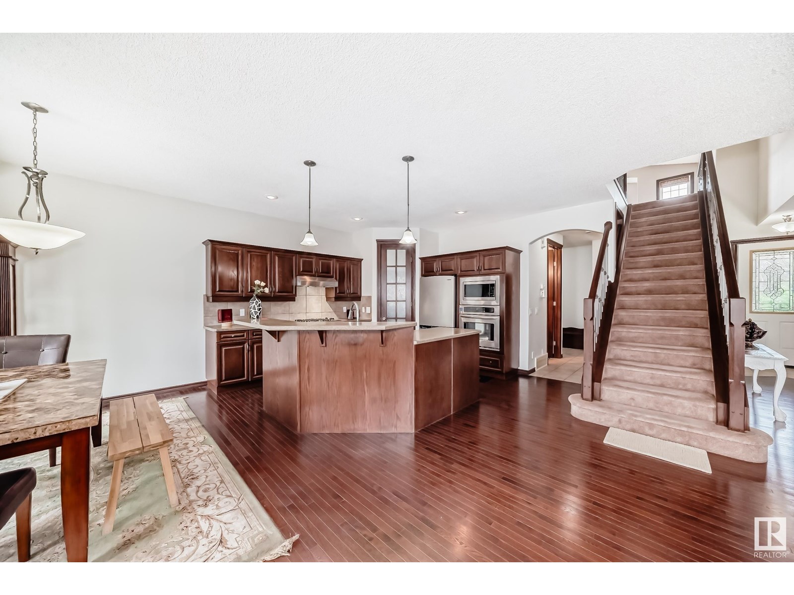 Photo 13 of 6406 Sandin Cr Nw, Edmonton AB